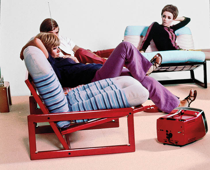1950s cassina advertisement for carlotta chairs