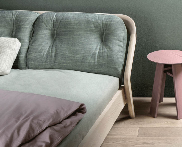 zeitraum friday night bed with green and mauve bedding