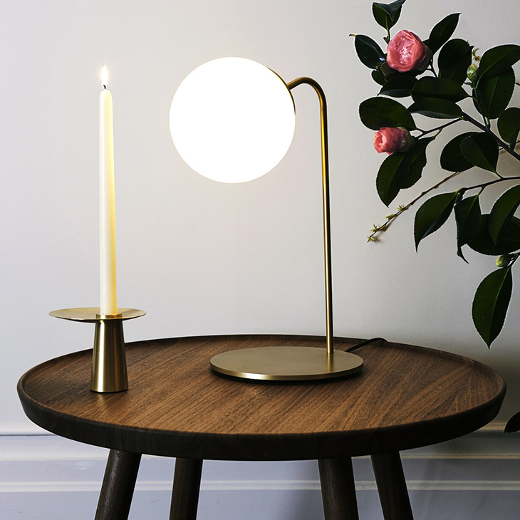 roll & hill modo desk lamp in situ