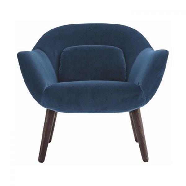 poliform mad armchair on a white background