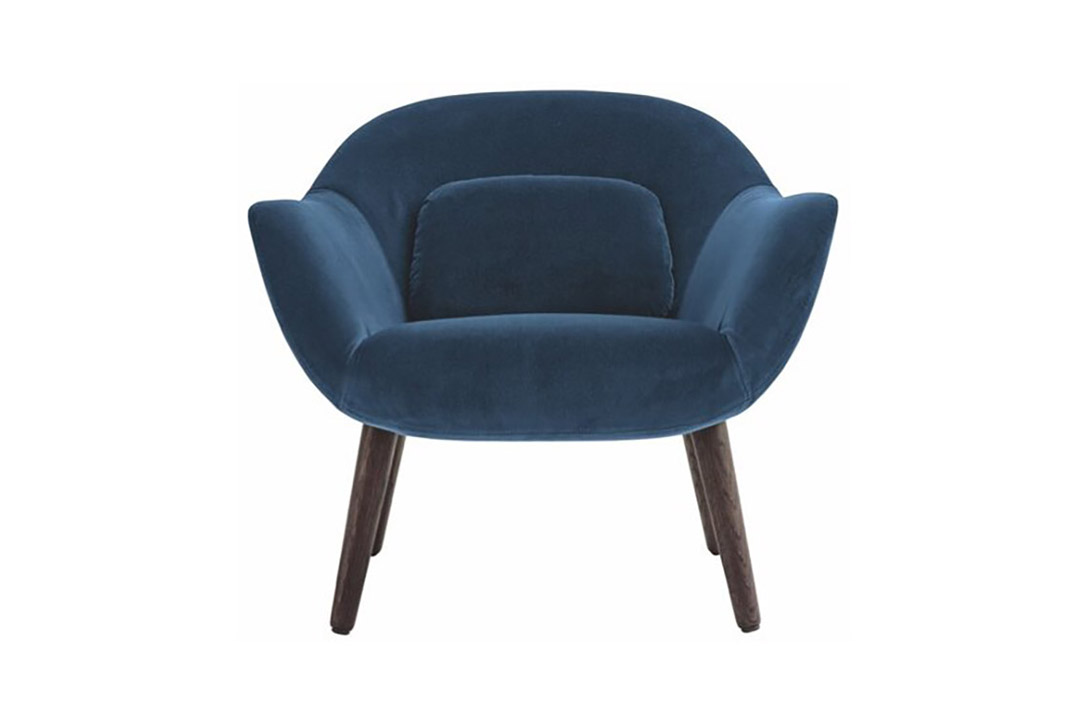 poliform mad armchair on a white background