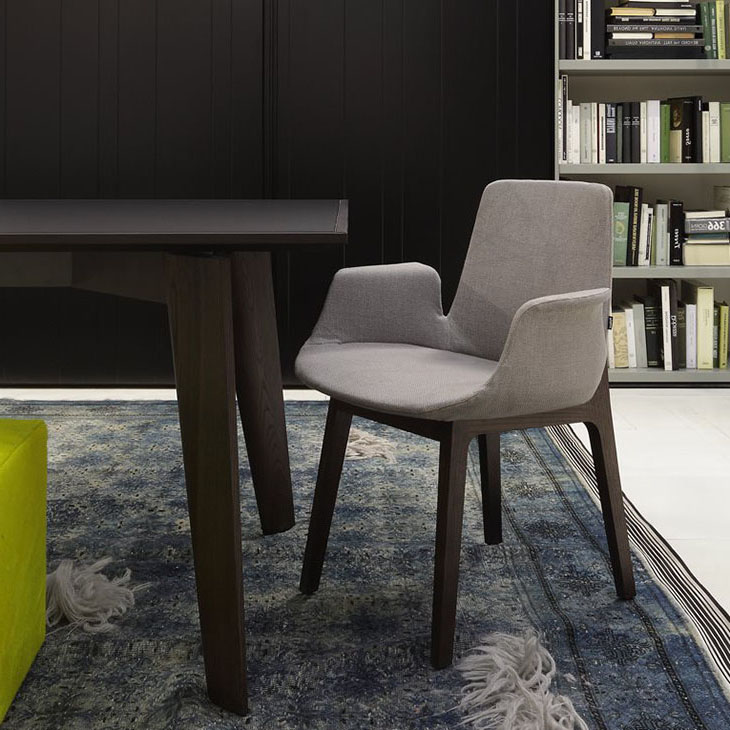 poliform ventura dining arm chair in situ