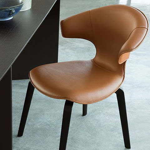 poltrona frau montera dining chair in situ