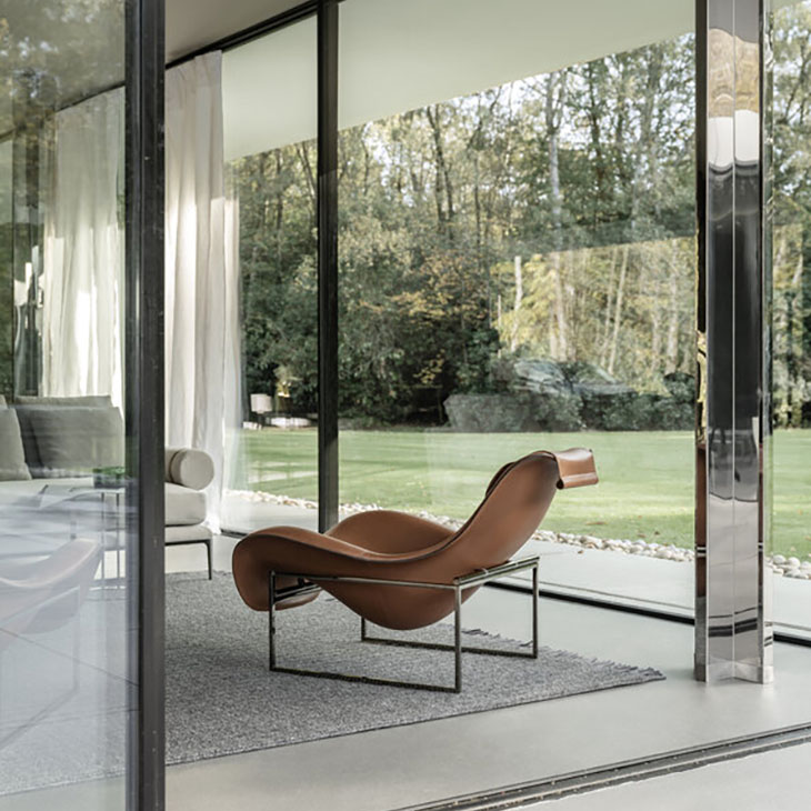 b&b italia timo rug dark grey in situ