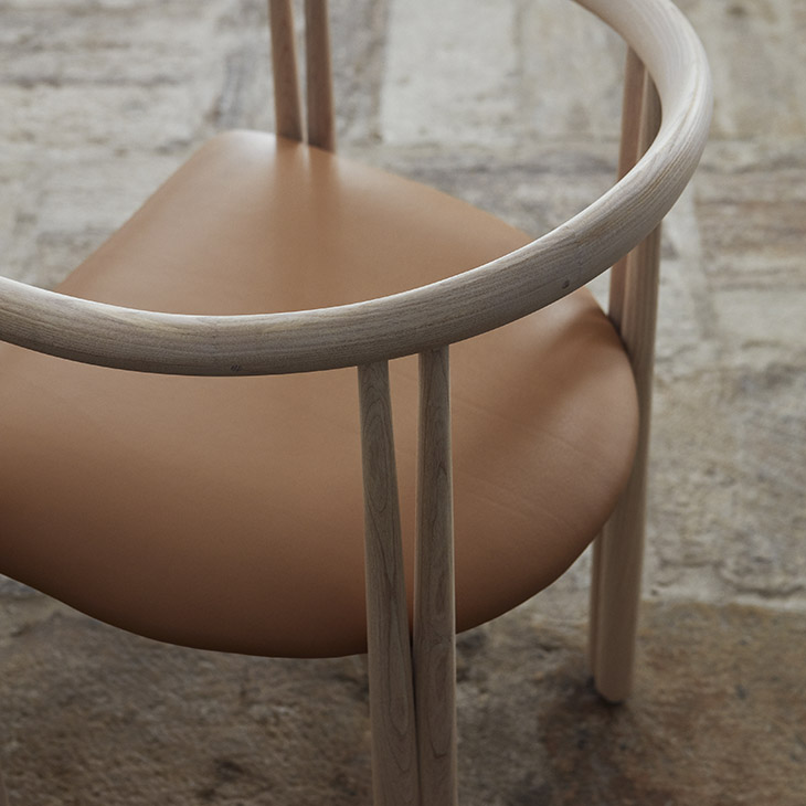 de la espada elliot dining chair in situ