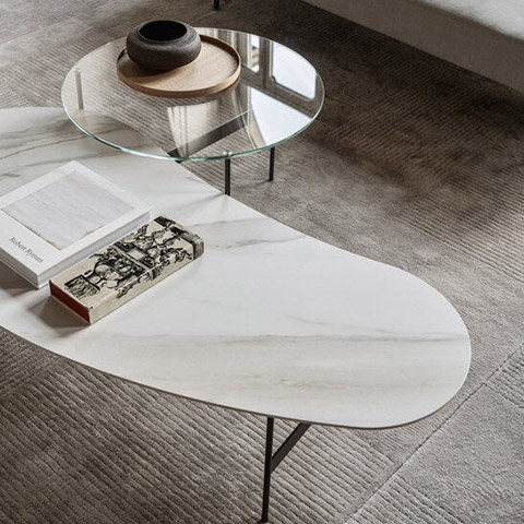 b&b italia formiche tables in situ