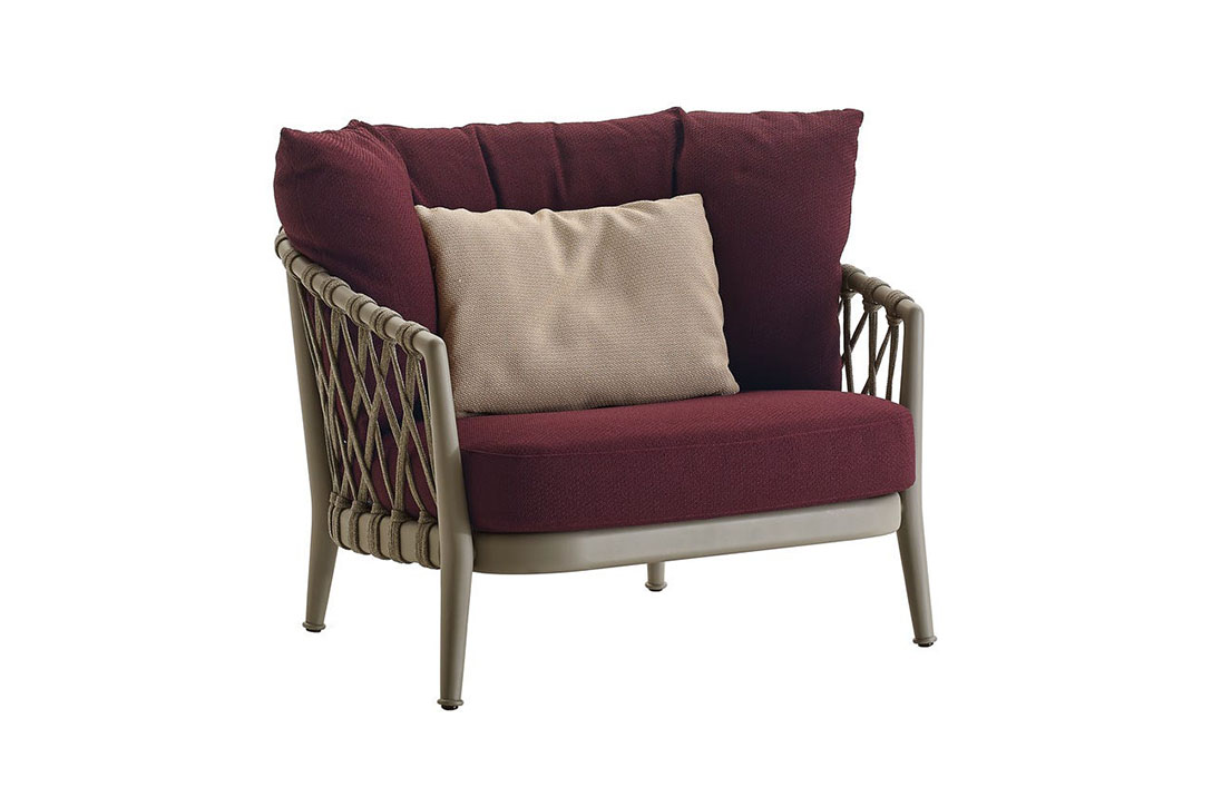 b&b italia erica outdoor armchair