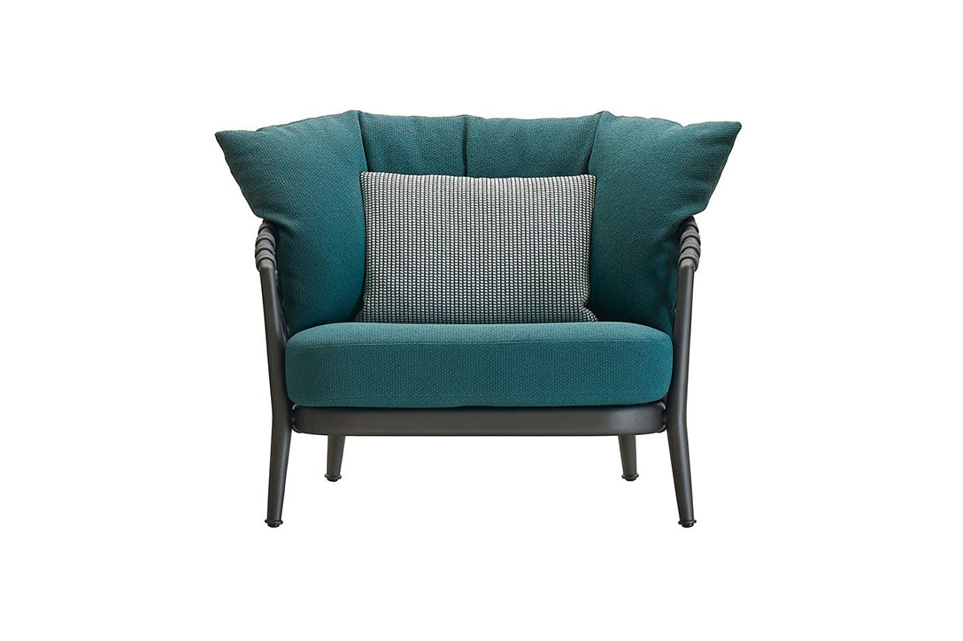b&b italia erica outdoor armchair