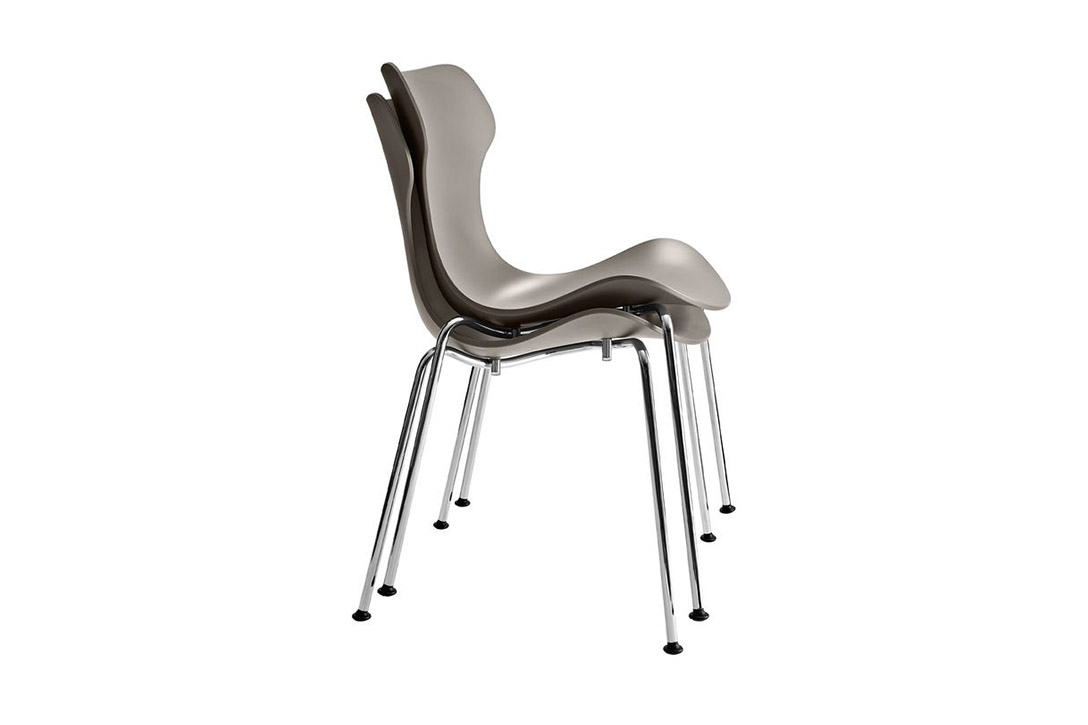 b&b italia papilio shell chairs steel legs