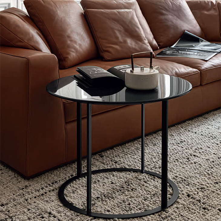 maxalto elios side table in situ
