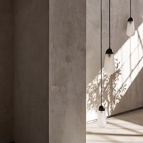 apparatus lariat pendants in situ
