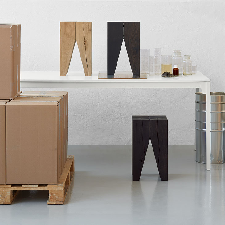e15 backenzahn side table matte black oak