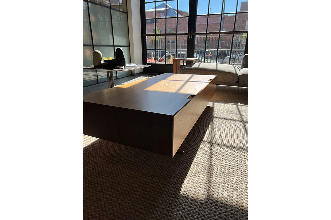 flexform piuma media stand