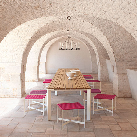 paola lenti heron stools in situ