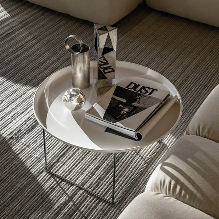 b&b italia fat fat side table in situ