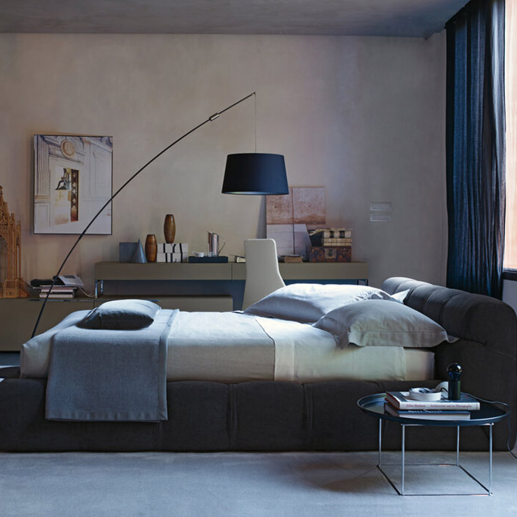 b&b italia fat fat side table in situ
