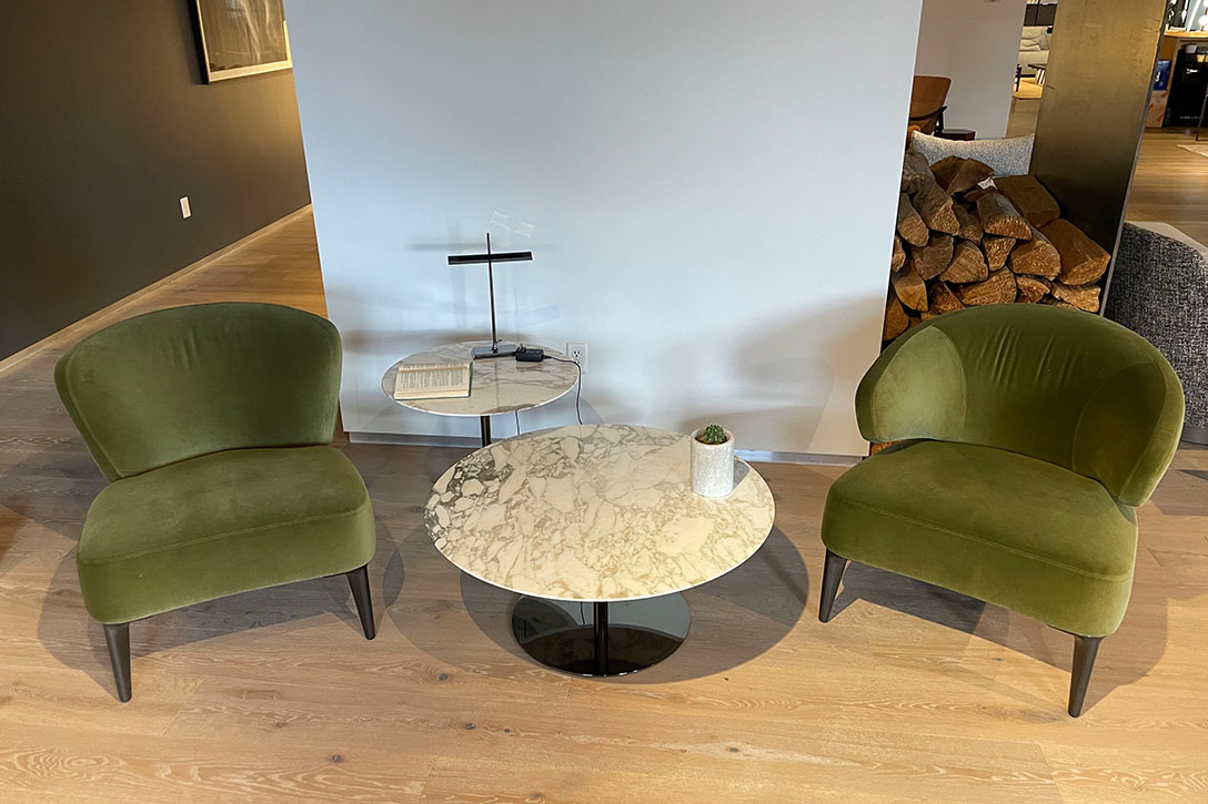 studio como floor sample sale minotti aston armchairs