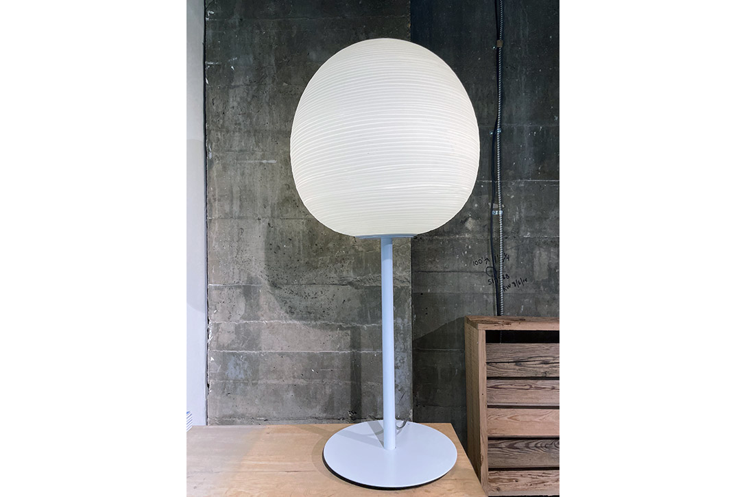 foscarini rituals xl table lamp in situ