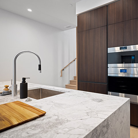a townhome at the glenwood in jackson, wy featuring a poliform kitchen