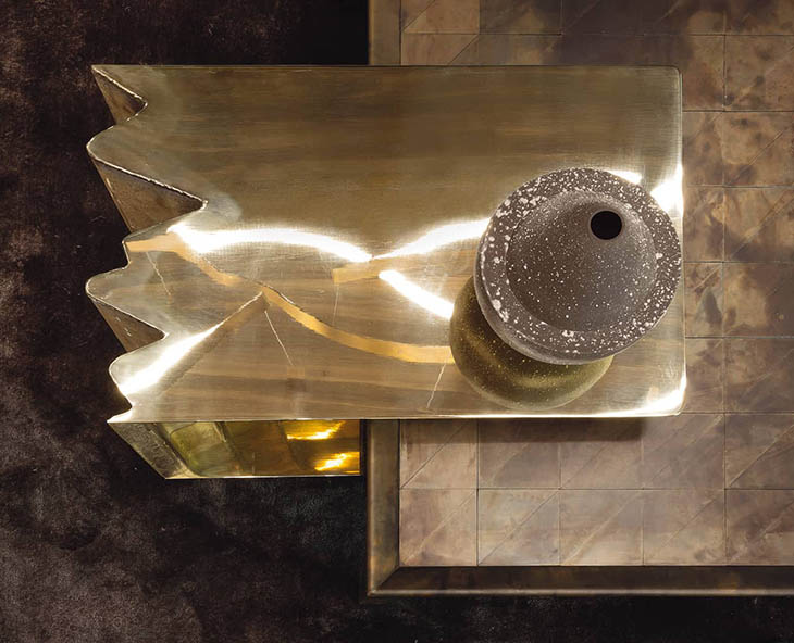 henge be mine table in situ