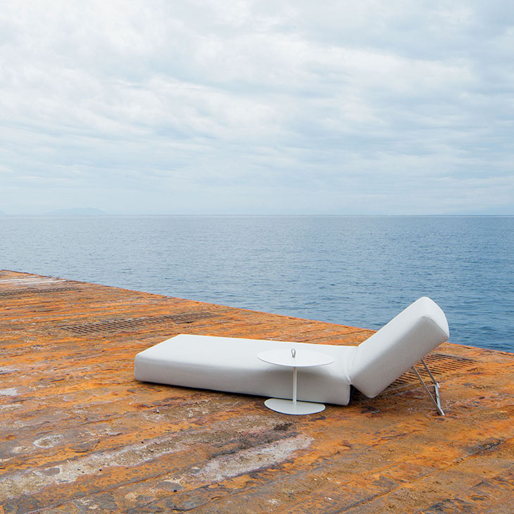 paola lenti strap side table in situ