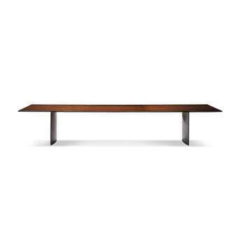 Linha Fina Dining Table