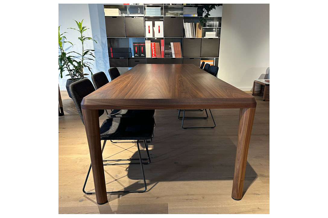 flexform kobo dining table on sale at studio como denver