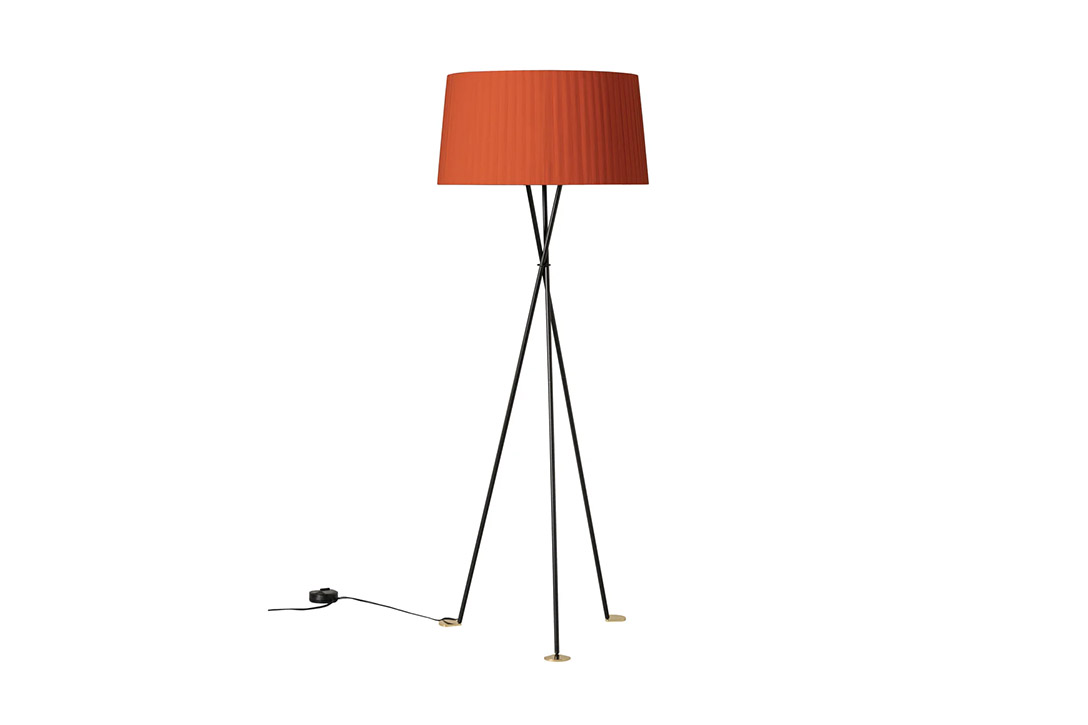santa & cole tripode floor lamp red-amber shade